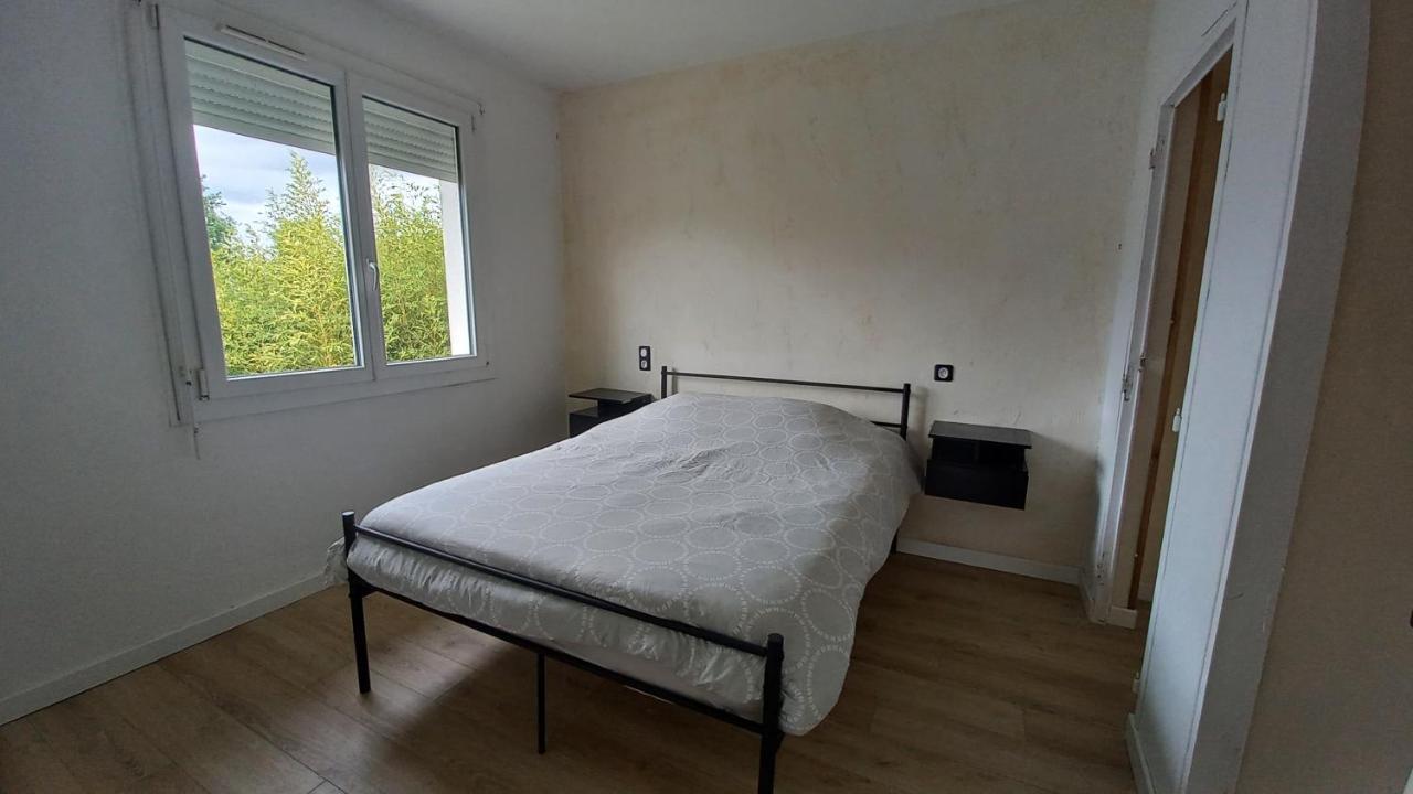 Maison Spacieuse Avec Un Terrain Casseneuil Dış mekan fotoğraf
